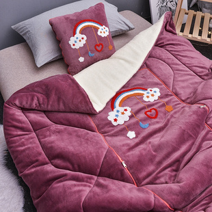 抱枕被子两用珊瑚绒加厚冬季 汽车载折叠午睡毯小靠枕头二合一靠垫