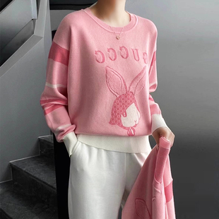 2024春装 新款 上衣女 圆领小兔提花粉色套头今年流行好看毛衣针织衫