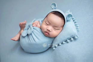 新生儿满月花式 包裹摄影拍照五件套道具背景头花裹布枕头组合多色