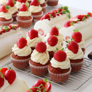 新鲜草莓动物奶油杯子蛋糕cupcake12颗装 生日派对上海同城配送
