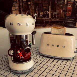 定制现货 SMEG 烤面包机家用早餐吐司机多士炉2片热全自动 TSF01