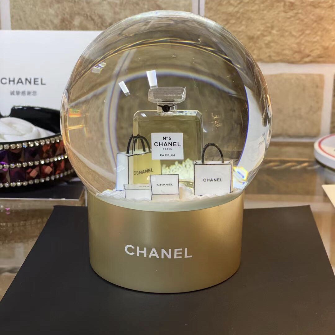 香奈儿水晶球雪花球 家居摆件 生日礼物 包邮 情人节礼物 Chanel