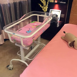 医院婴儿床月子中心婴儿车透明防溢奶新生小床会所婴儿推车床 热卖