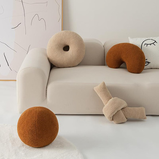 羊羔毛绒沙发抱枕靠包客厅靠垫 圈圈圆球氛围感 立体异形