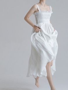 长裙法式 大裙摆海边拍照裙子白色吊带连衣裙小白裙抹胸仙女纱裙