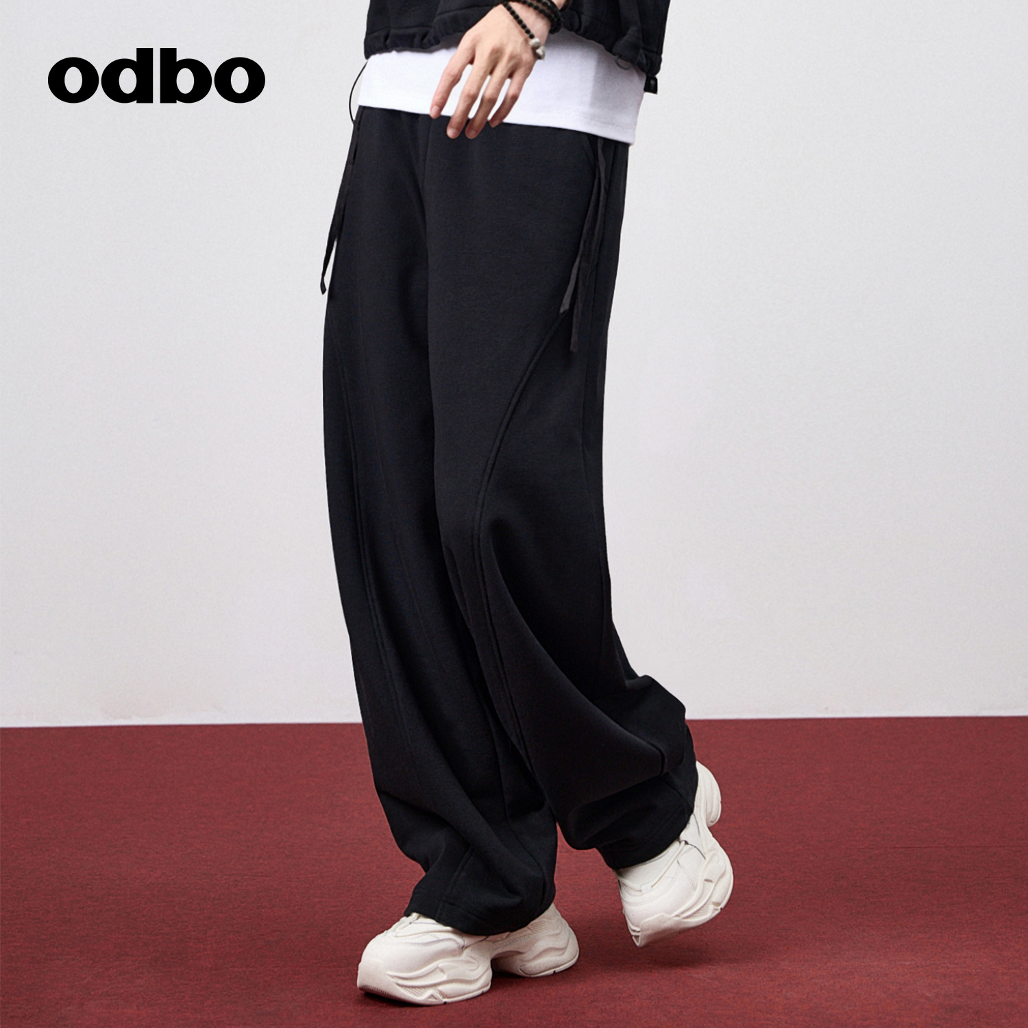 女春季 odbo 新款 欧迪比欧时尚 直筒裤 气质抽绳设计黑色针织休闲裤