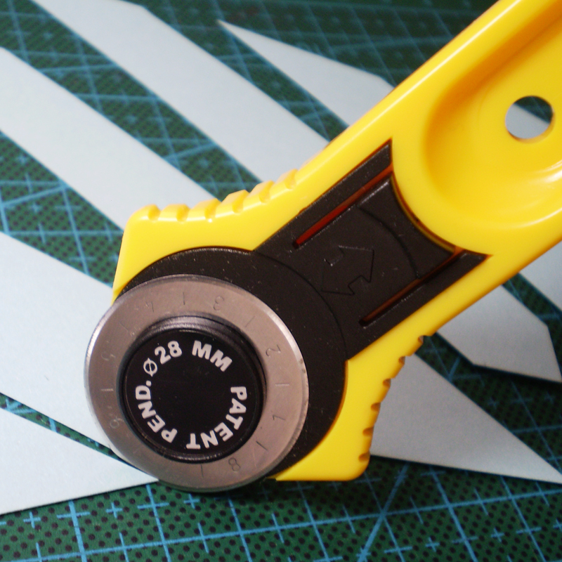 圆形剪纸刻刀工具刀片原厂刻纸刀滚轮切割省力美术手工安全切纸刀