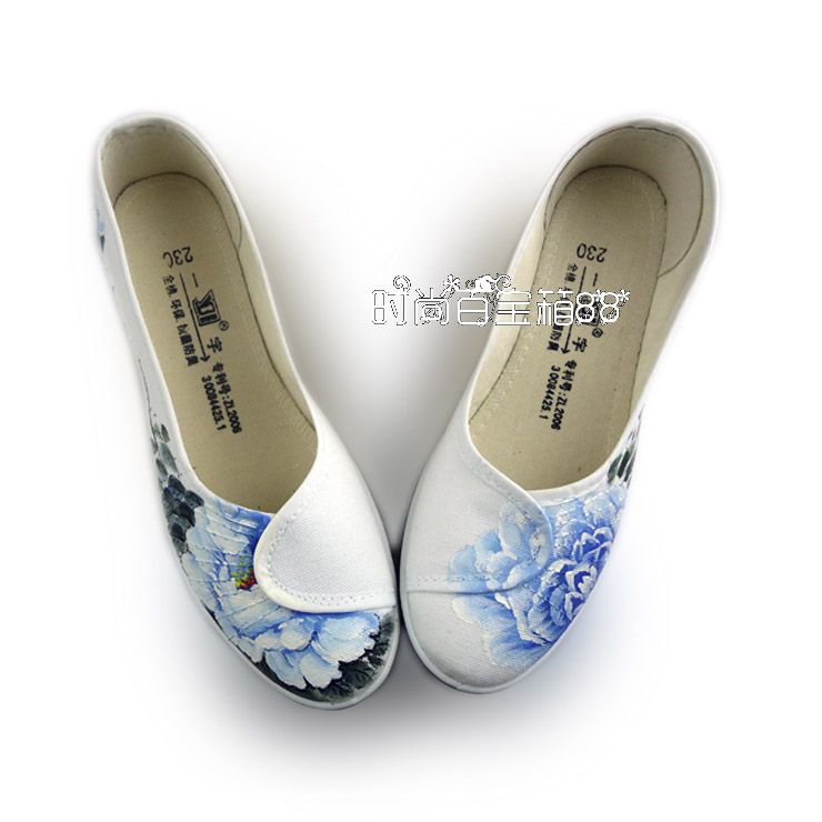 女鞋 新款 坡跟老北京布鞋 手绘中国风汉服鞋 单鞋 美容师工作鞋 护士鞋
