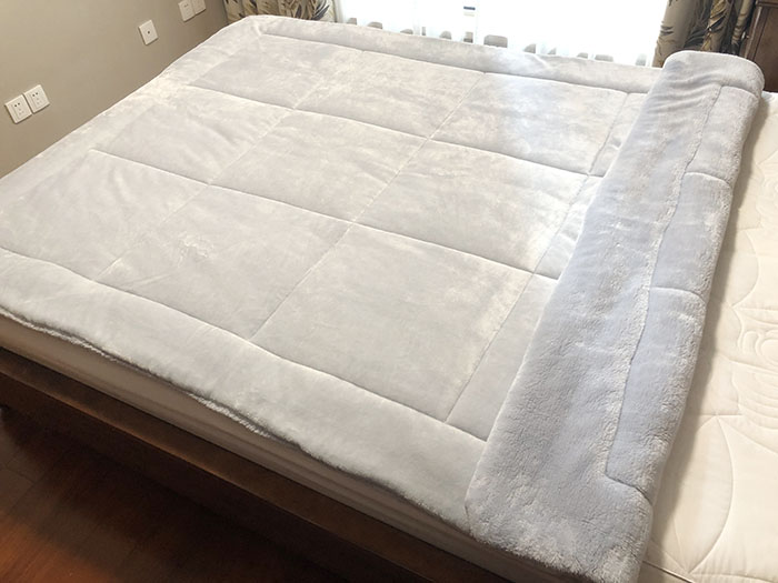 200 法兰绒含中空棉绗缝床褥床垫规格：140 秋冬款