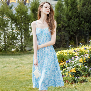 吊带连衣裙女2024年夏季 新款 碎花裙长裙气质显瘦蓝色仙女裙中长款