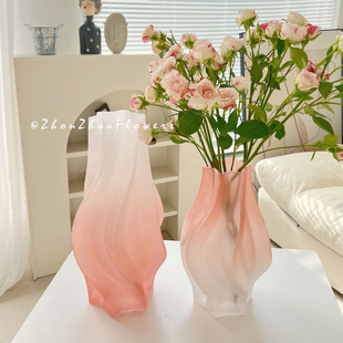 北欧创意龙卷风造型磨砂高级感花瓶玻璃插花客厅餐桌艺术摆件ins