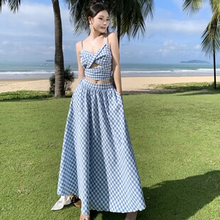 半身连衣裙两件套 海边沙滩长裙设计感蓝白格子气质露背吊带上衣