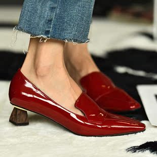 日本CZ法式 温柔单鞋 仙女鞋 小高跟简约粗跟红色亮皮女2020新款