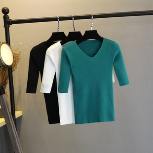 配西装 毛衣女 中袖 五分袖 v领T恤修身 针织套头春秋季 短款 绿色打底衫