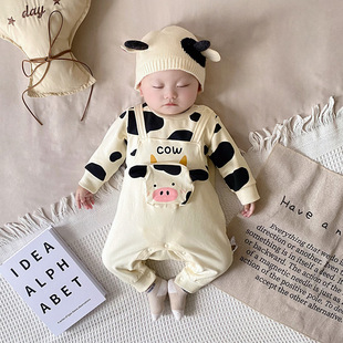 婴儿连体衣春季 新款 男宝宝奶牛背带假两件衣服新生儿衣服婴儿服装