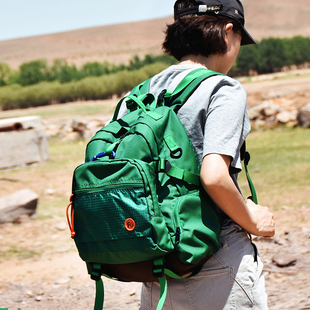 露营徒步轻便女生背包上学书包男 KOUGA设计师潮流绿色旅行双肩包