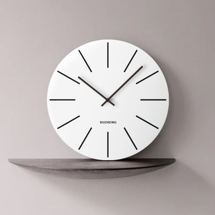 黑白色挂表客厅家用钟表挂钟扫秒静音时钟创意简约北欧极简挂 新款