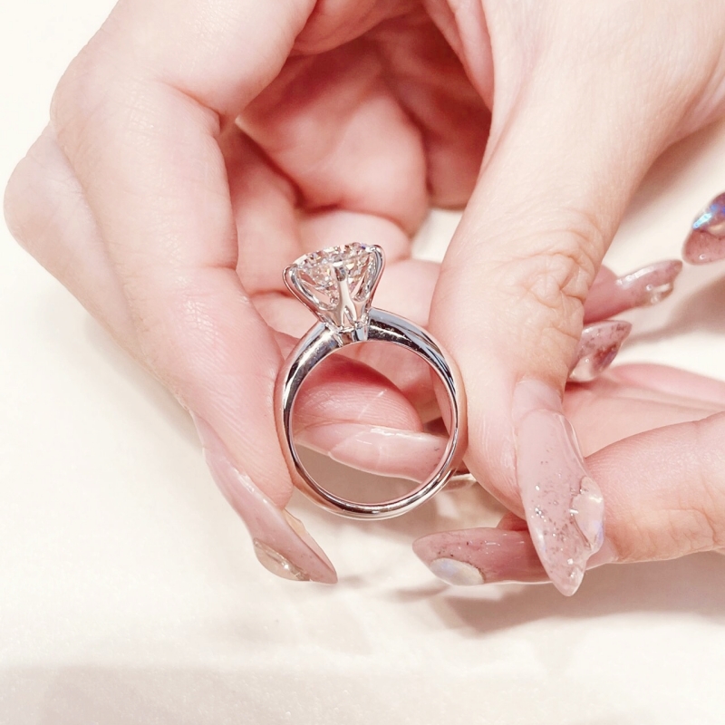 六爪戒指925纯银镀18K白金铂金钻戒结婚求婚 莫桑石钻戒女经典 正品