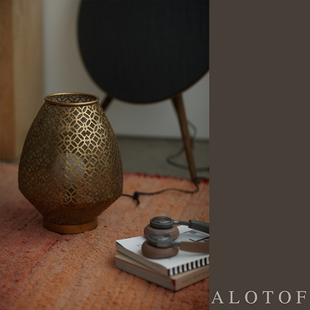 客厅床头台灯 黄铜时代ALOTOF镂花氛围台灯
