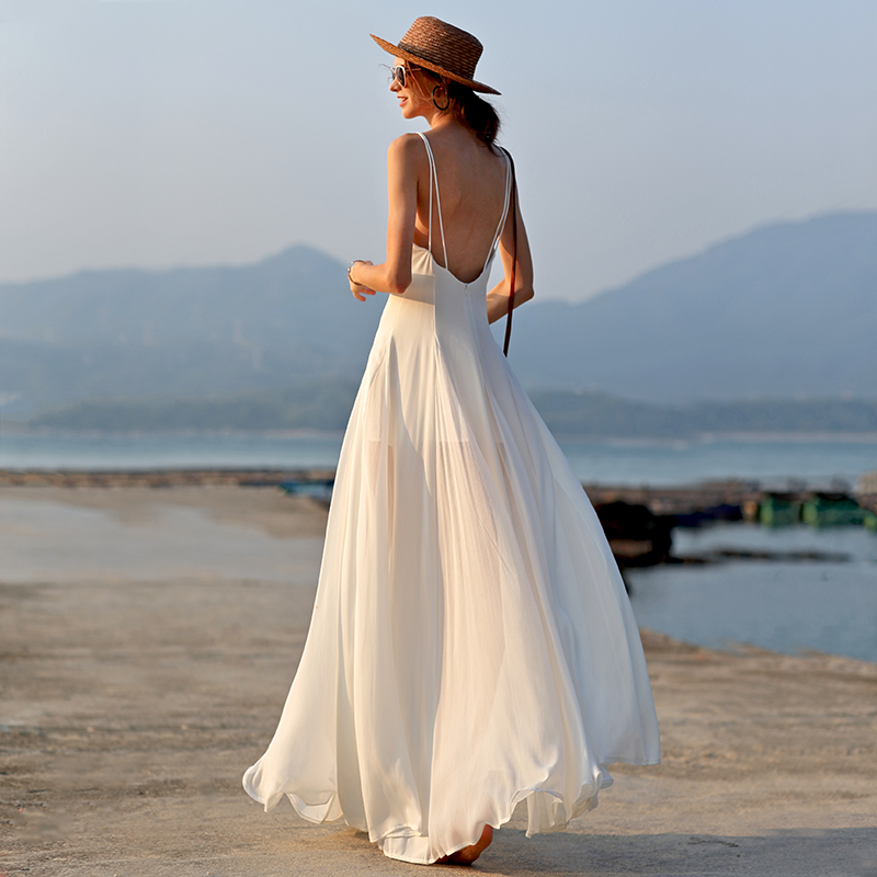 三亚海边绝美度假连衣裙仙女露背沙滩裙海岛拍照穿搭高级感超仙
