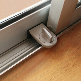日本窗户锁扣推拉防盗锁平移门窗锁儿童安全防护限位器纱窗锁卡扣