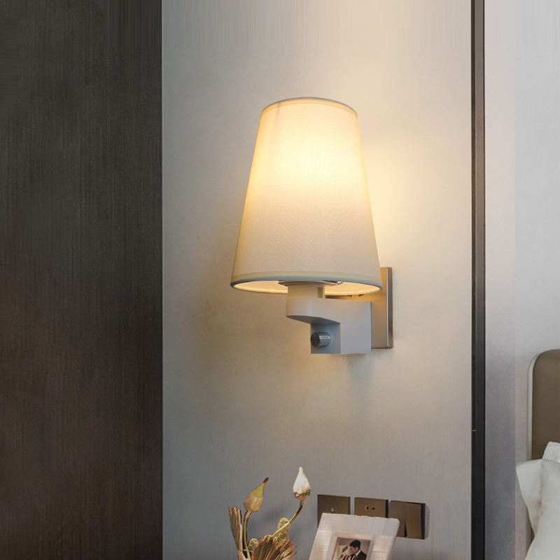免布线免接线三色可控硅旋扭无极调光壁灯 插座式 卧室客厅免安装