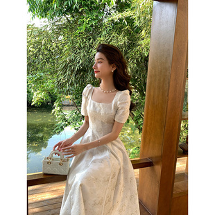 高级感优雅气质提花长裙子 邓六六宫廷风复古方领白色连衣裙女夏季