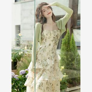超仙森系别致裙子两件套 2024新款 高级感绿色碎花吊带连衣裙女夏季