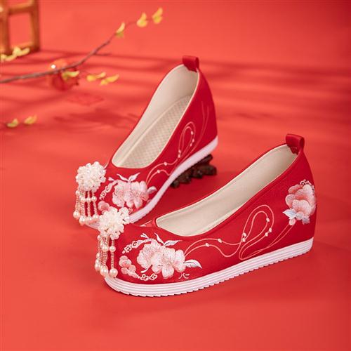 婚礼新娘鞋 夏季 汉服鞋 红色搭配秀禾服婚鞋 子古风绣花鞋 女平底中式