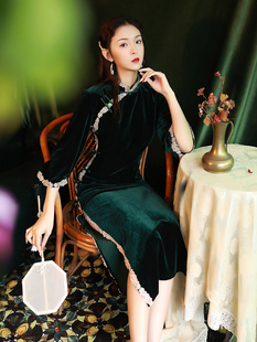 绿色丝绒旗袍复古中国风老上海长款 连衣裙春季 日常生活装 女改良版