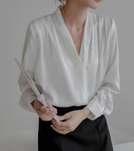 2022春季 设计感小众优雅气质上衣职业雪纺衬衫 长袖 白色衬衣女新款