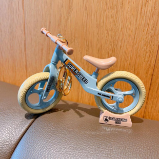 饰可活动创意小挂 精致自行车玩具汽车钥匙扣挂件男女学生书包装
