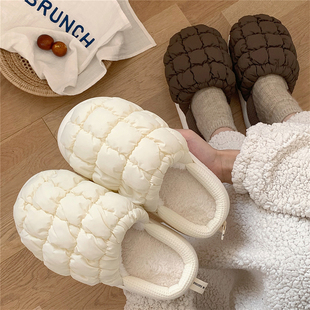 情侣韩版 女冬季 防滑保暖居家月子软底鞋 简约泡芙格子全包跟棉拖鞋
