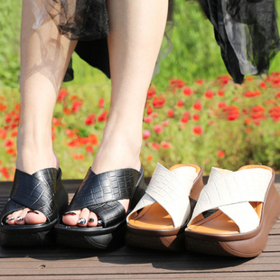 一字拖 夏季 女鞋 真皮坡跟外穿时尚 2024新款 厚底方头网红高跟半拖鞋