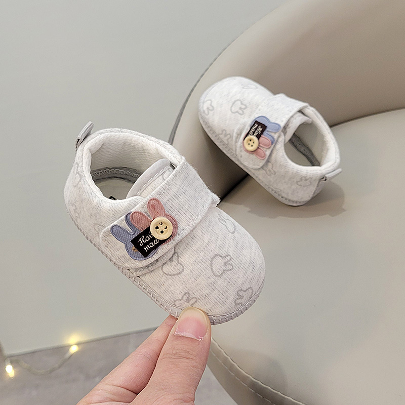 春秋季 1岁婴儿鞋 软底防滑学步鞋 子0 新 宝宝鞋 12个月8幼儿鞋
