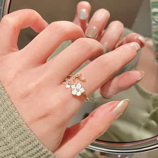 气质山茶花戒指女ins潮小众设计高级感珍珠开口可调节食指戒指环
