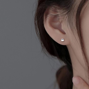 925纯银方块耳钉女简约精致轻奢耳环小众设计高级感耳饰