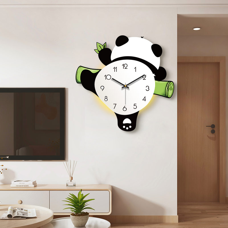 网红卡通时钟挂墙儿童房卧室超静音 熊猫挂钟摇摆钟表客厅2024新款
