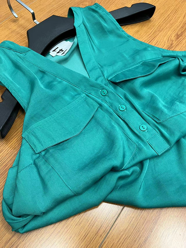 背心 高级感绿色V领百搭显瘦上衣 海岛丝 自留款 衬衫 法式